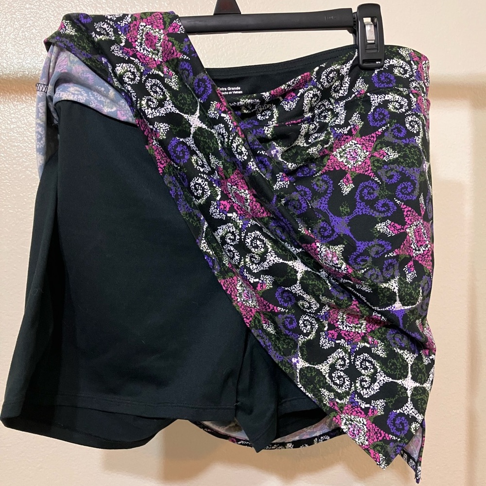Colorful Patterned Skort - Picture 2 of 4